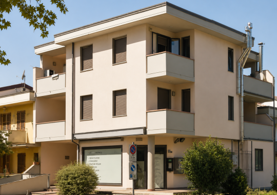 Locale commerciale ex farmacia